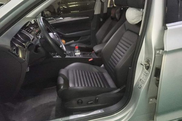 Volkswagen Magotan 2019, 56200 км, за 15087 USD - фото 14
