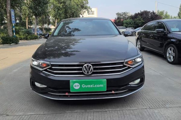 Volkswagen Magotan 2020, 36000 км, за 14849 USD