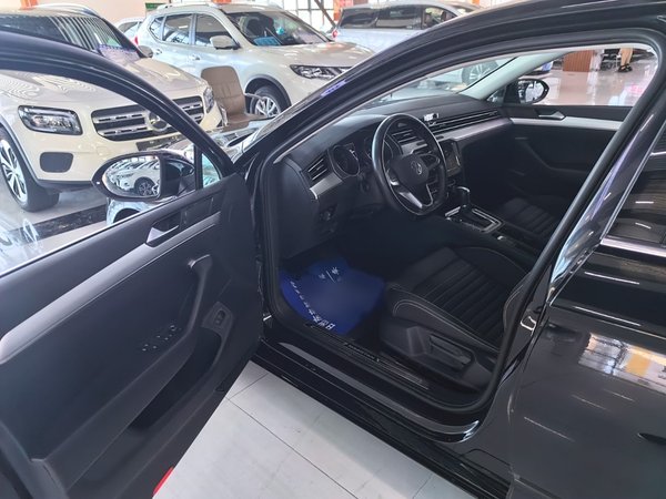 Volkswagen Magotan 2020, 54700 км, за 15453 USD - фото 8