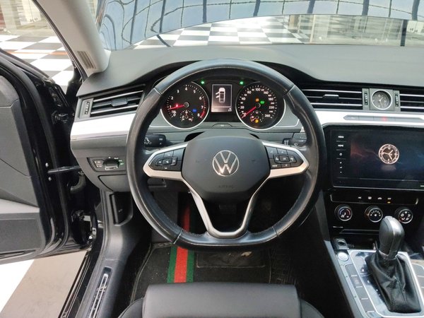Volkswagen Magotan 2020, 62800 км, за 15315 USD