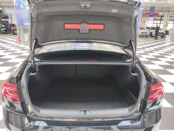 Volkswagen Magotan 2020, 62800 км, за 15315 USD - фото 17