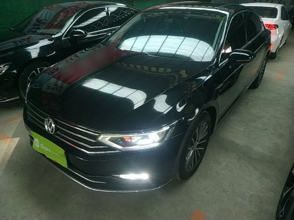 Volkswagen Magotan · 2020 год
