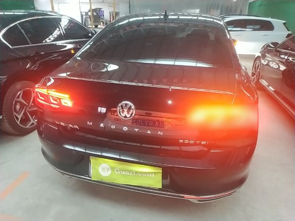 Volkswagen Magotan 2020, 102899 км, за 15225 USD