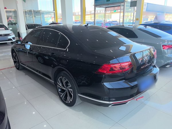 Volkswagen Magotan 2020, 44300 км, за 19376 USD