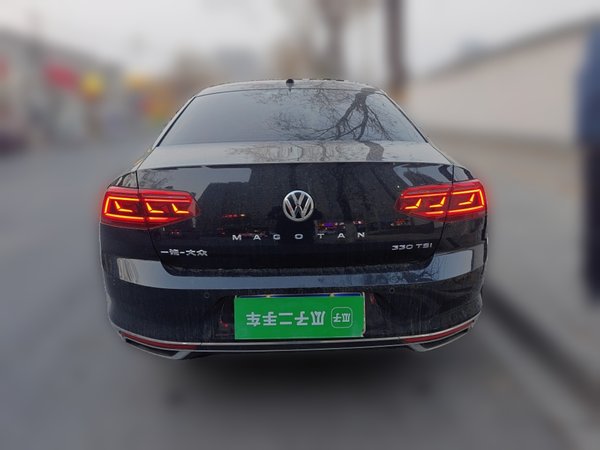 Volkswagen Magotan 2020, 65400 км, за 16017 USD