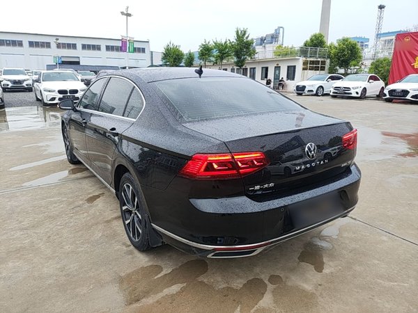 Volkswagen Magotan 2020, 74100 км, за 17896 USD