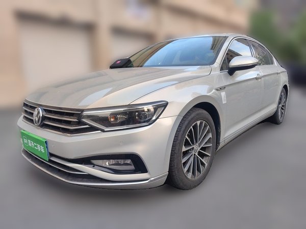 Volkswagen Magotan · 2020 год