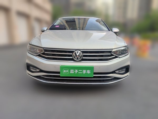 Volkswagen Magotan 2020, 109100 км, за 12178 USD