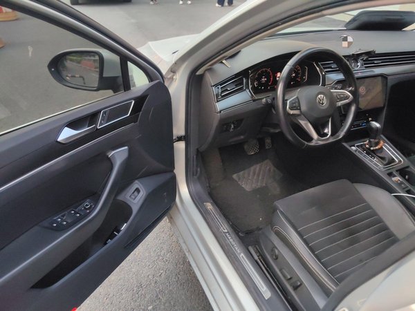 Volkswagen Magotan 2020, 109100 км, за 12178 USD - фото 17