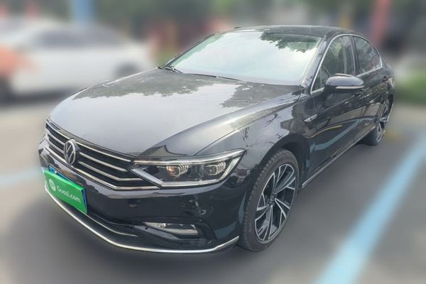 Volkswagen Magotan · 2021 год
