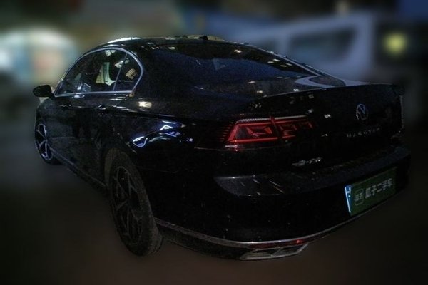Volkswagen Magotan 2023, 12100 км, за 20484 USD