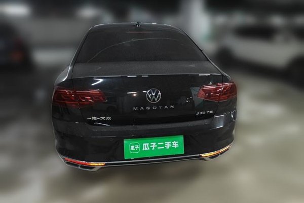 Volkswagen Magotan 2023, 26500 км, за 20770 USD