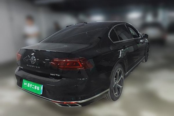 Volkswagen Magotan 2023, 26500 км, за 20770 USD