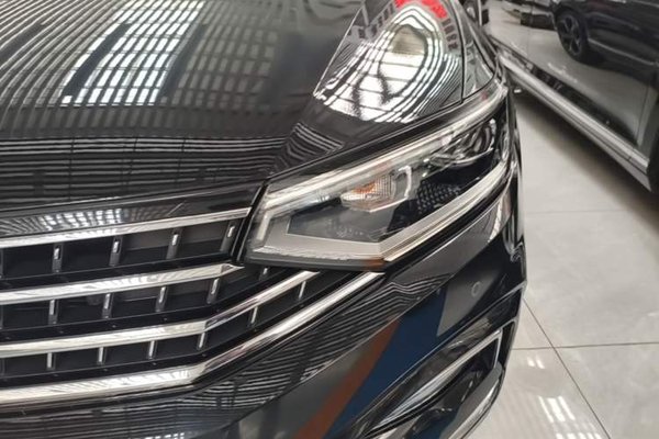 Volkswagen Magotan 2023, 34100 км, за 21800 USD - фото 8