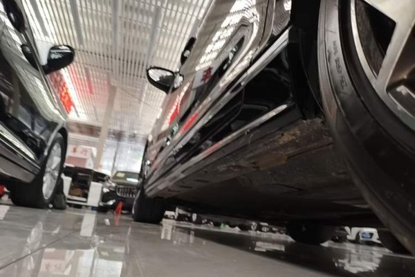 Volkswagen Magotan 2023, 34100 км, за 21800 USD - фото 25