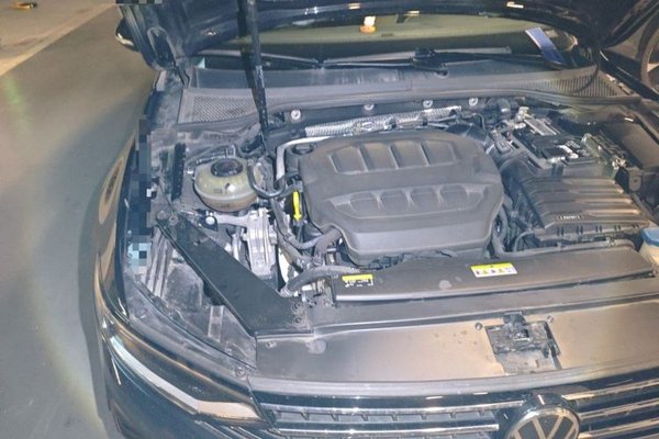 Volkswagen Magotan 2023, 76000 км, за 16356 USD - фото 23