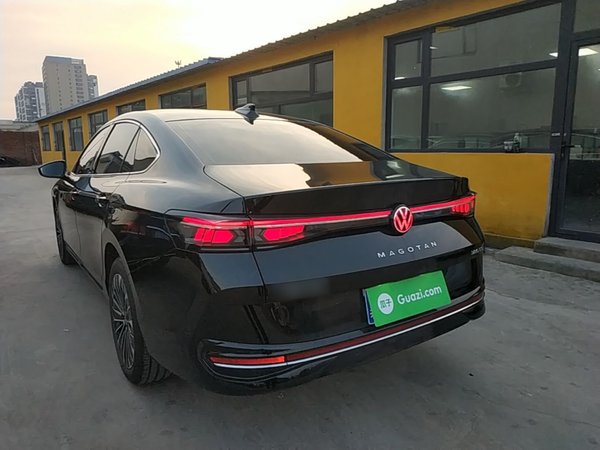 Volkswagen Magotan 2024, 14600 км, за 26583 USD