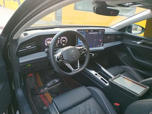 Volkswagen Magotan 2024, 14600 км, за 26583 USD - фото 13