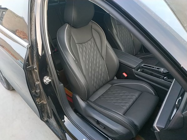 Volkswagen Magotan 2024, 14600 км, за 26583 USD - фото 23
