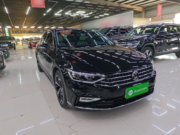 Volkswagen Magotan 2024, 17200 км, за 23426 USD
