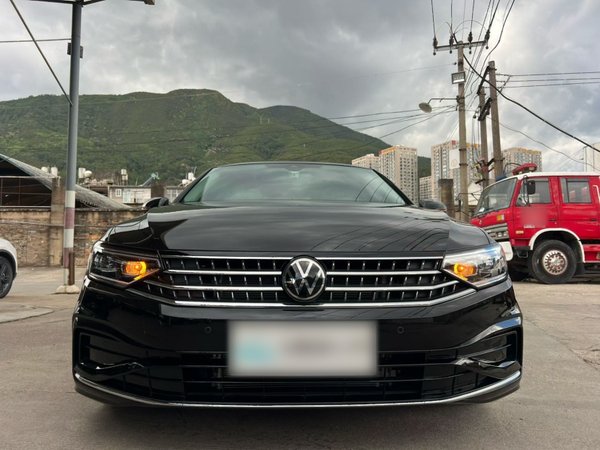 Volkswagen Magotan 2026, 3000 км, за 26075 USD