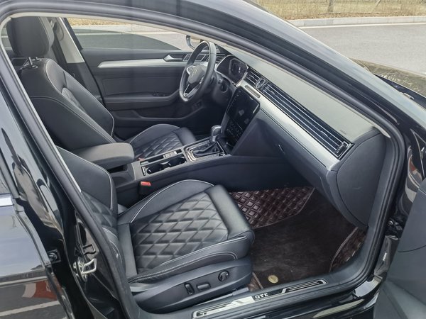 Volkswagen Magotan GTE Plug-in Hybrid 2022, 43600 км, за 17218 USD - фото 21