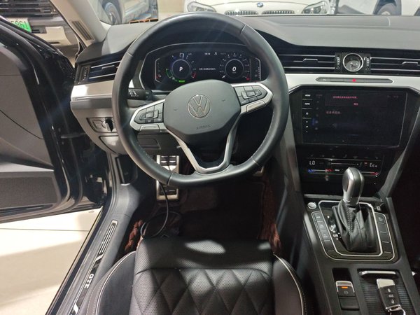 Volkswagen Magotan GTE Plug-in Hybrid 2022, 43600 км, за 17218 USD - фото 19