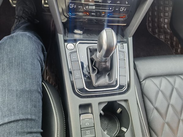 Volkswagen Magotan GTE Plug-in Hybrid 2022, 43600 км, за 17218 USD - фото 17