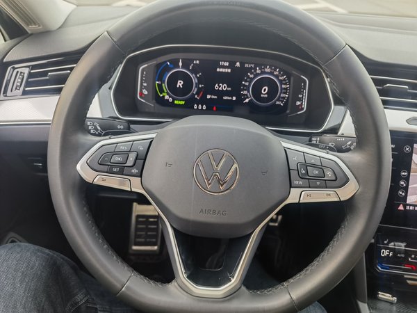 Volkswagen Magotan GTE Plug-in Hybrid 2022, 43600 км, за 17218 USD - фото 23