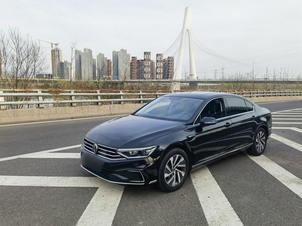 Volkswagen Magotan GTE Plug-in Hybrid · 2022 год
