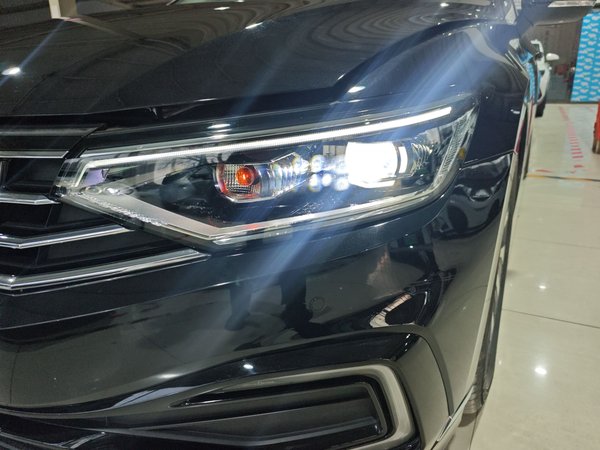 Volkswagen Magotan GTE Plug-in Hybrid 2022, 43600 км, за 17218 USD