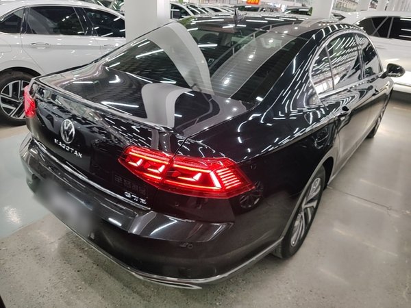 Volkswagen Magotan GTE Plug-in Hybrid 2022, 48900 км, за 18544 USD - фото 6