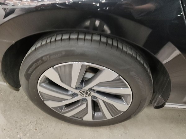 Volkswagen Magotan GTE Plug-in Hybrid 2022, 48900 км, за 18544 USD - фото 10
