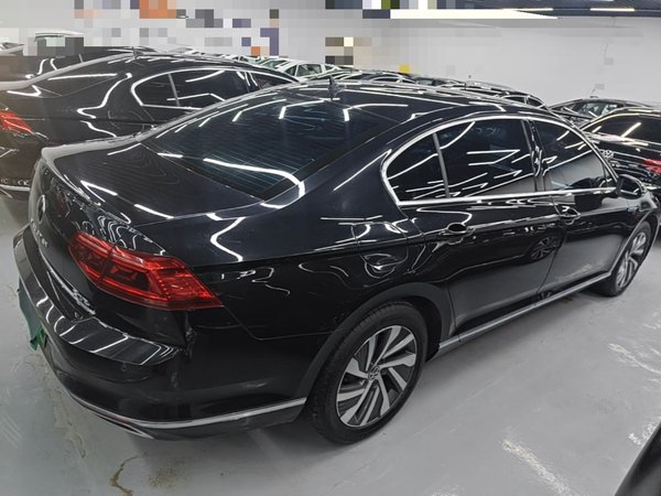 Volkswagen Magotan GTE Plug-in Hybrid 2022, 55800 км, за 18907 USD - фото 6