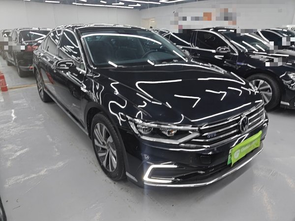 Volkswagen Magotan GTE Plug-in Hybrid 2022, 55800 км, за 18907 USD