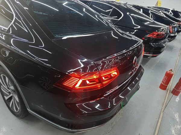 Volkswagen Magotan GTE Plug-in Hybrid 2022, 55800 км, за 18907 USD