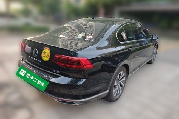 Volkswagen Magotan GTE Plug-in Hybrid 2022, 78800 км, за 14575 USD - фото 6