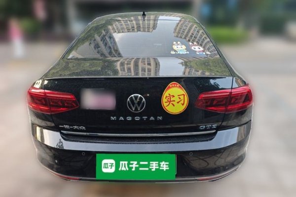 Volkswagen Magotan GTE Plug-in Hybrid 2022, 78800 км, за 14575 USD
