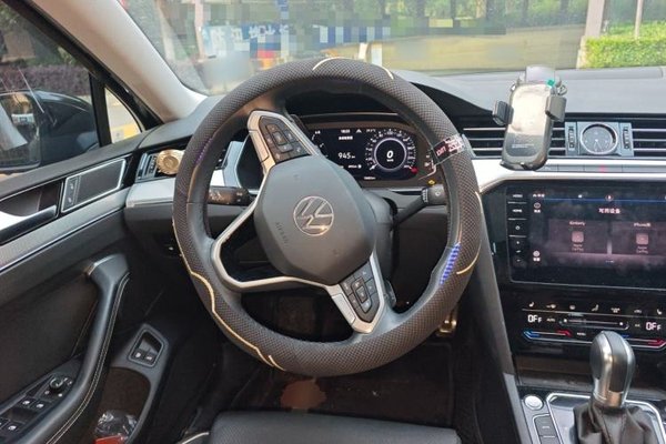 Volkswagen Magotan GTE Plug-in Hybrid 2022, 78800 км, за 14575 USD - фото 11