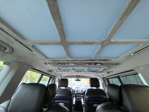 Volkswagen Multivan 2018, 115400 км, за 23401 USD - фото 8