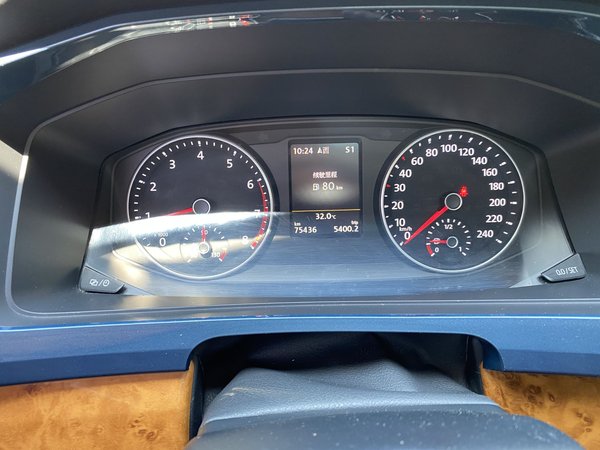 Volkswagen Multivan 2018, 75400 км, за 39250 USD - фото 11