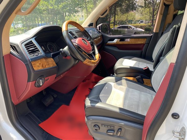 Volkswagen Multivan 2018, 75400 км, за 39250 USD - фото 8