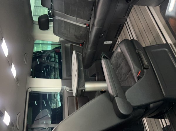 Volkswagen Multivan 2019, 134100 км, за 38187 USD - фото 20