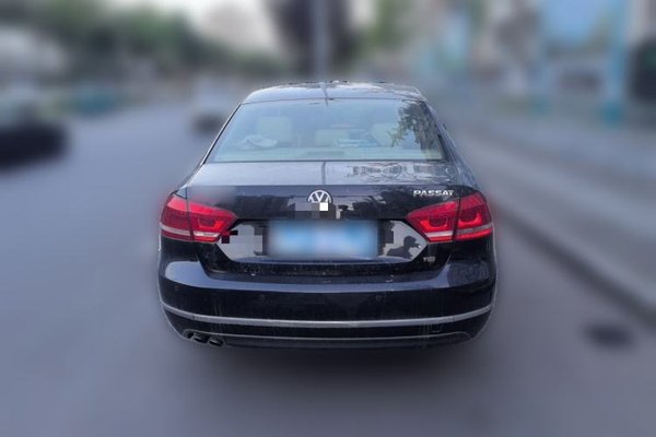 Volkswagen Passat 2013, 112400 км, за 7290 USD