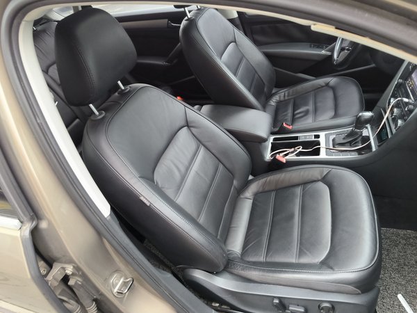 Volkswagen Passat 2014, 128000 км, за 6360 USD - фото 23