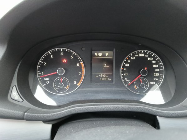 Volkswagen Passat 2014, 128000 км, за 6360 USD - фото 13