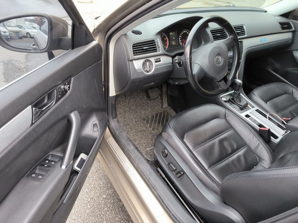 Volkswagen Passat 2014, 128000 км, за 6360 USD - фото 21