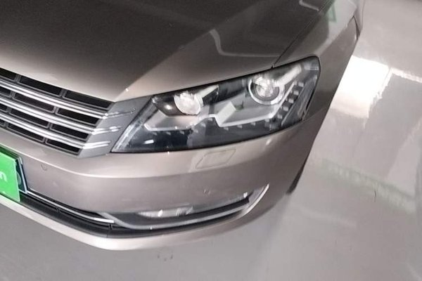 Volkswagen Passat 2014, 128000 км, за 7657 USD - фото 9
