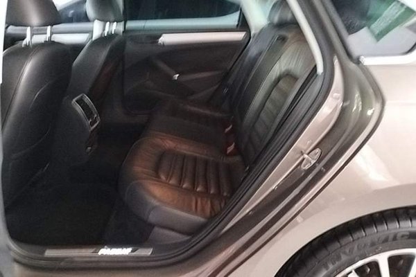 Volkswagen Passat 2014, 128000 км, за 7657 USD - фото 25