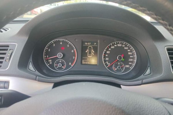 Volkswagen Passat 2014, 181900 км, за 5363 USD - фото 12